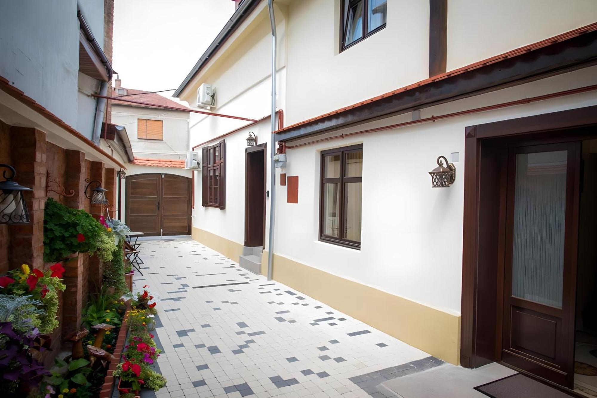 Cochet House Sibiu 아파트 호텔 외부 사진